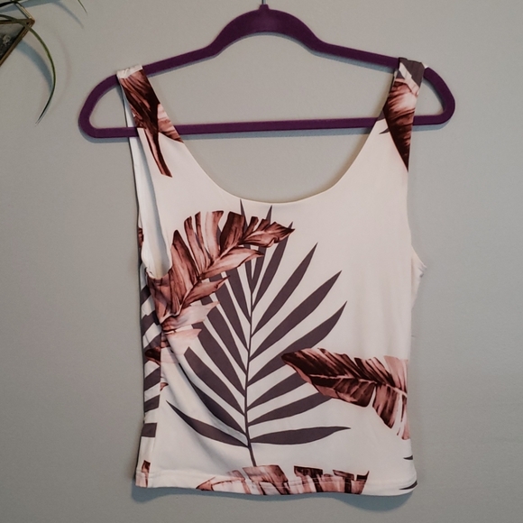 JLux tank top - Picture 4 of 4